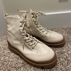 Circus by Sam Edelman Women’s Tan Boots